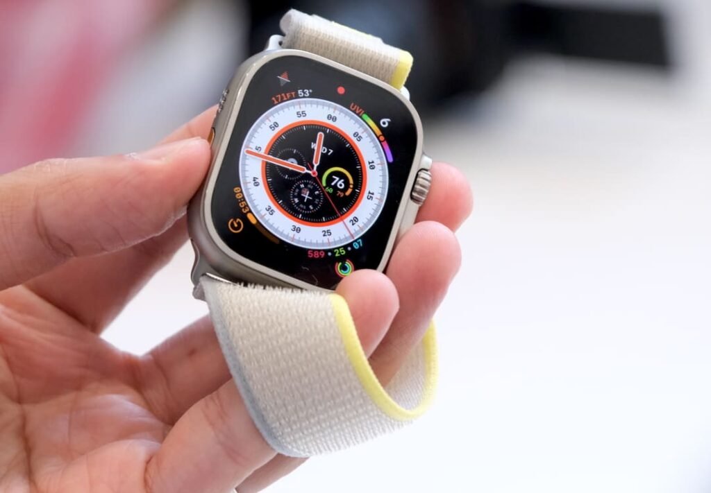 how to turn off apple watch